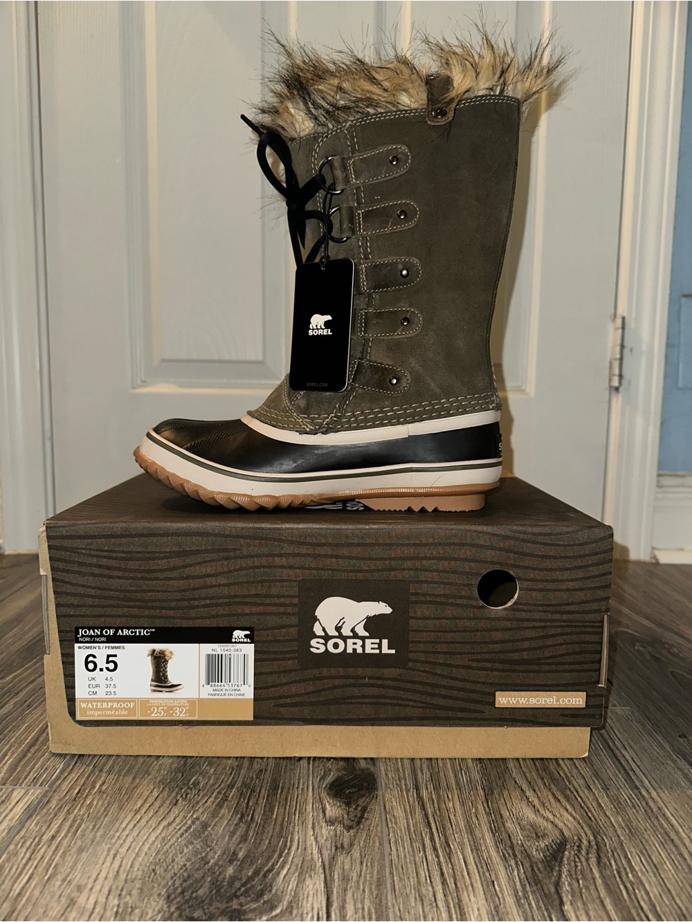 Sorel Women's Joan of Arctic Lace-Up Winter Boot in Olive with Fur Trim
